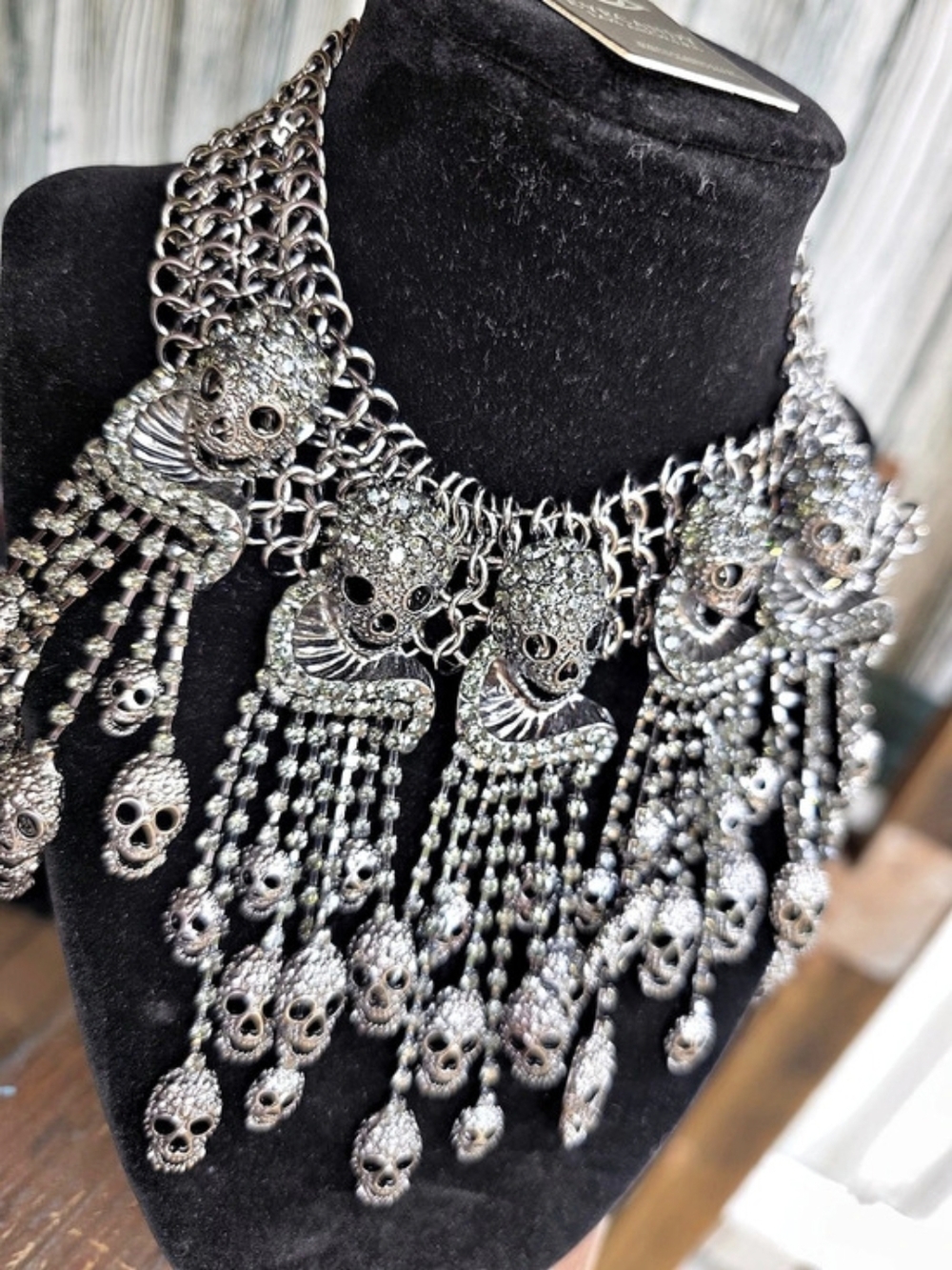 Eyecandy LA Jewelry Skull Fringe Statement Necklace in Silver & Black Like New